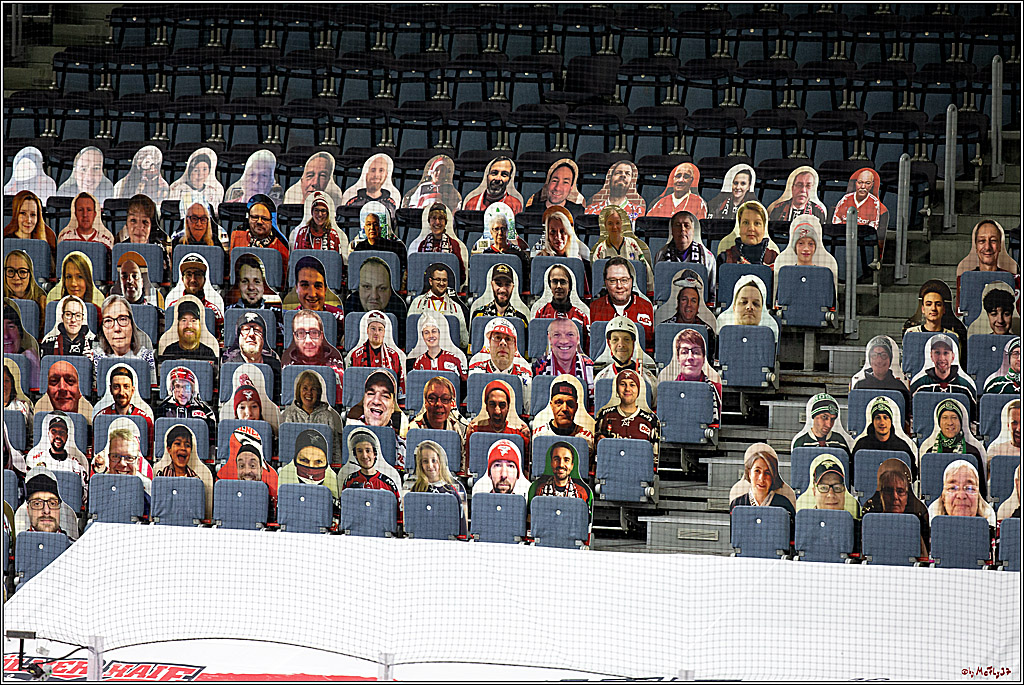 PENNY DEL;  Koelner Haie - Fischtown Pinguins Bremerhaven; Koeln, 12.02.2021